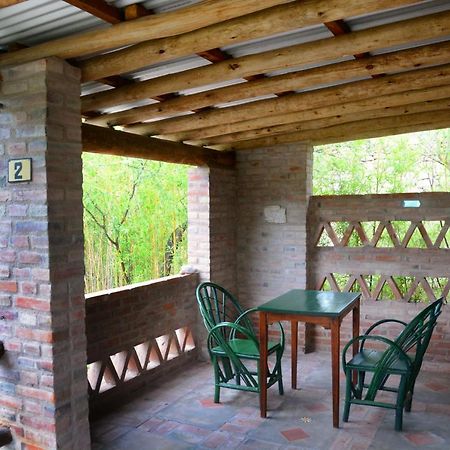 La Toma Complejo De Montana - Cabanas Y Habitaciones En Hosteria 米娜克拉韦罗 外观 照片