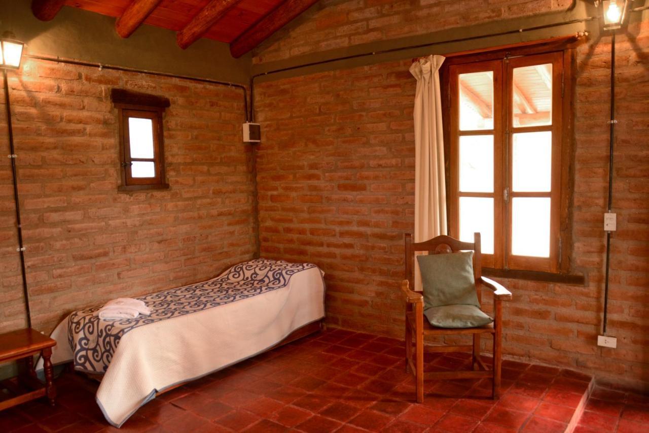 La Toma Complejo De Montana - Cabanas Y Habitaciones En Hosteria 米娜克拉韦罗 外观 照片